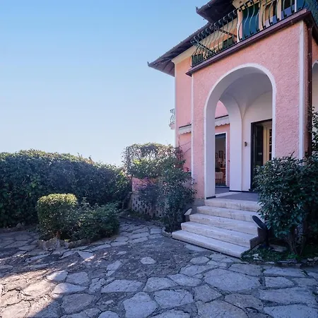 Villa Rosatea *